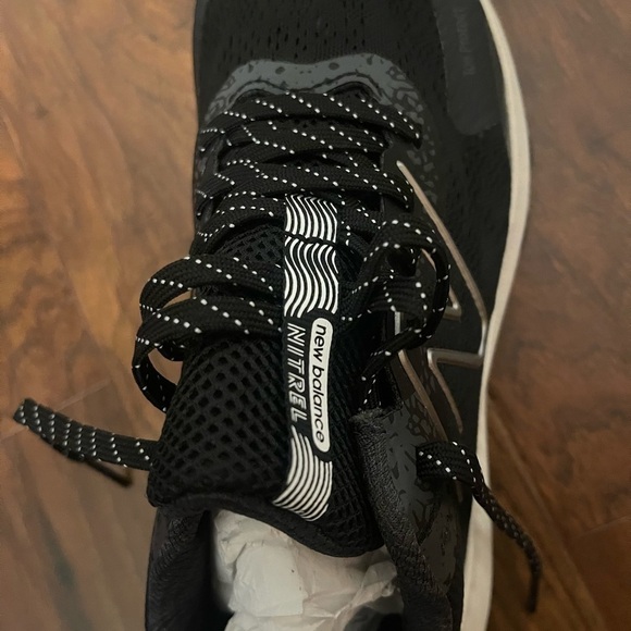 NWB New Balance Dynasoft Nitrel V5 Size 8.5 - Picture 2 of 5